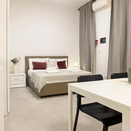 A-waay Moscova * ميلان